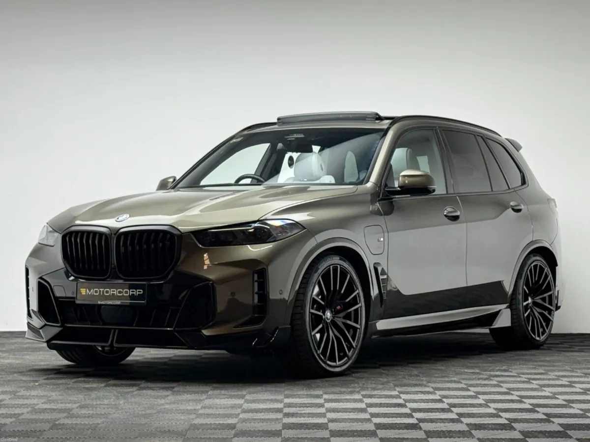 BMW X5 50E M SPORT PRO XDRIVE *PAN ROOF* - Image 3