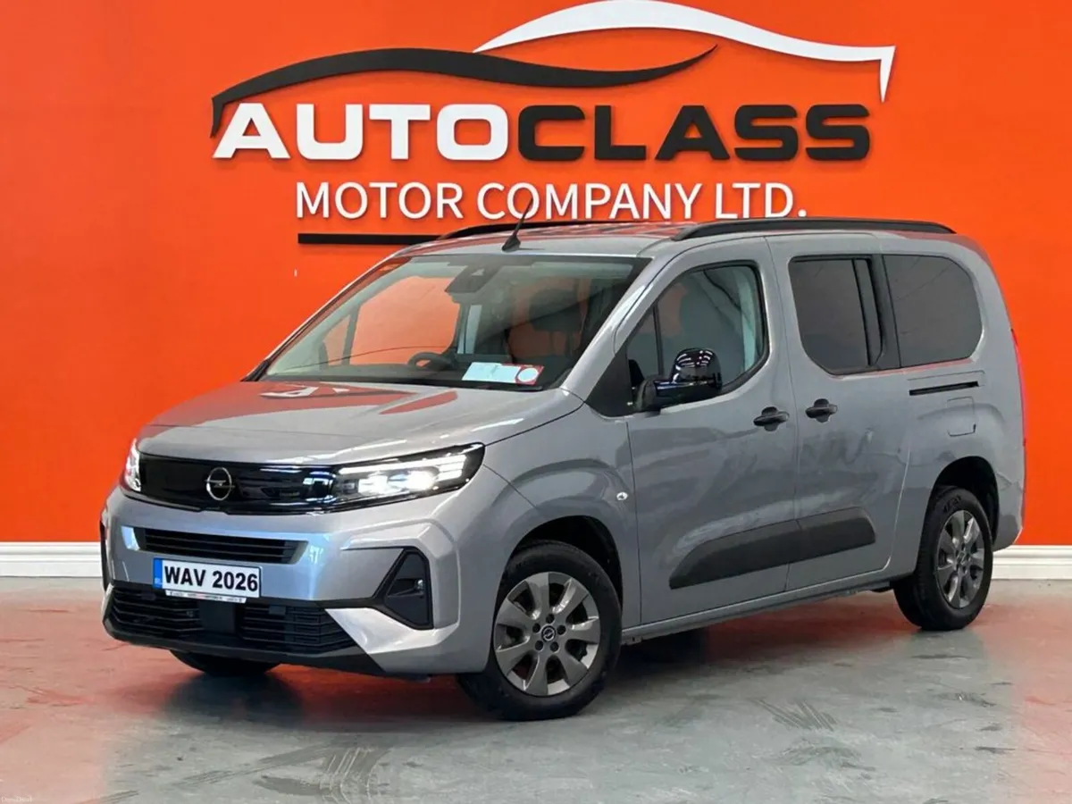 Opel Combo 7 SEATER WHEELCHAIR ACCESIBLE TAXI - Image 5