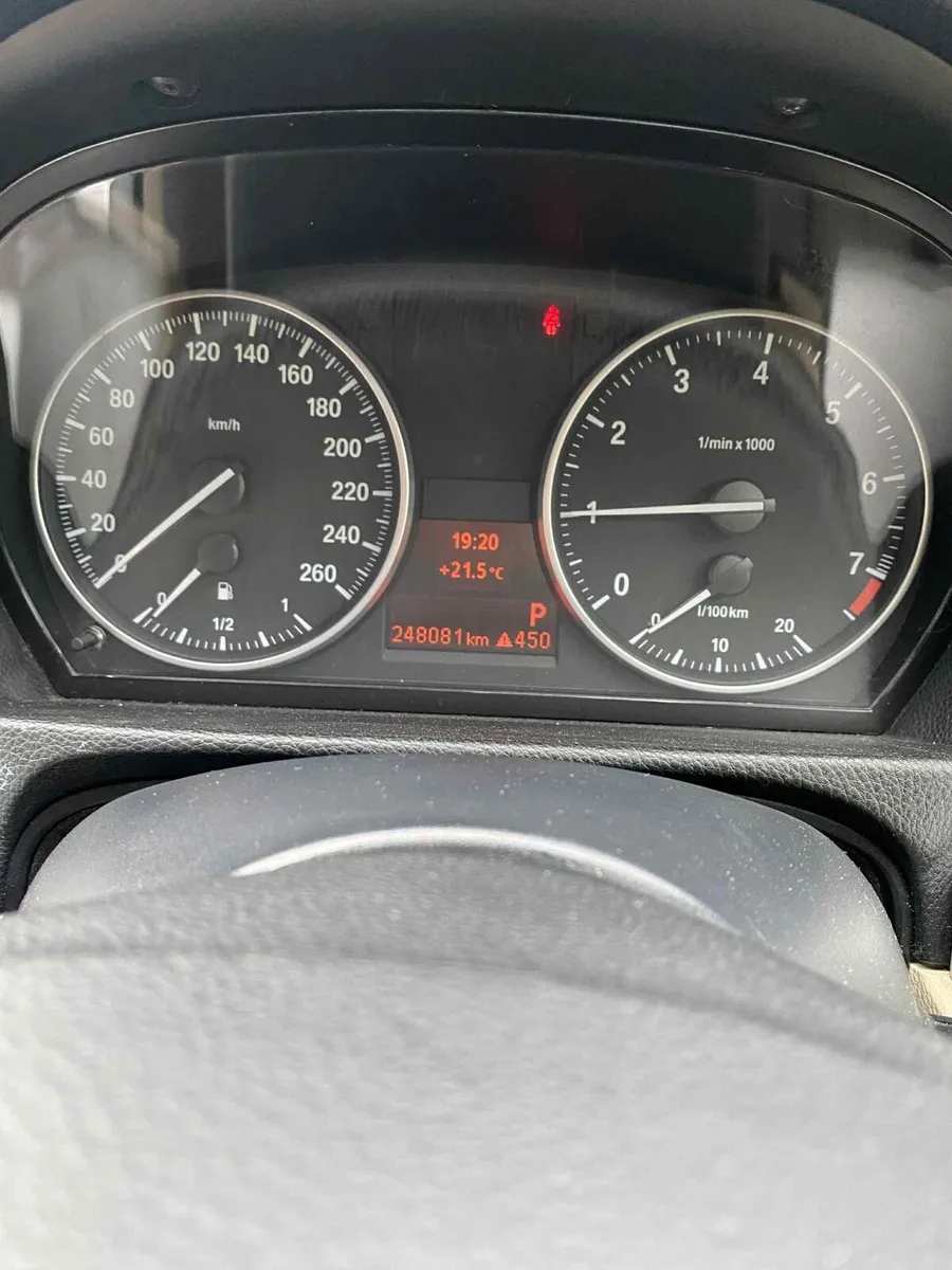 BMW E92 320i - Image 1