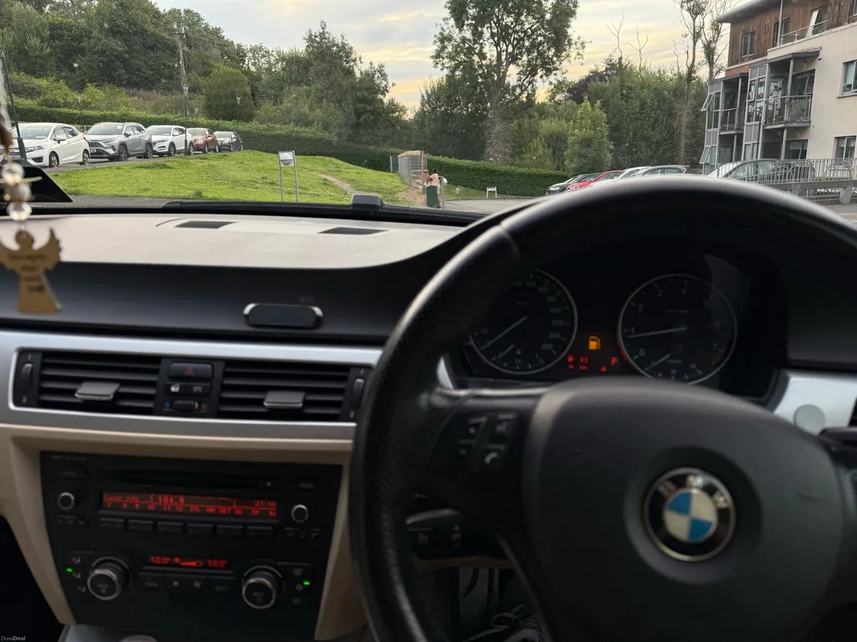 BMW E92 320i - Image 4