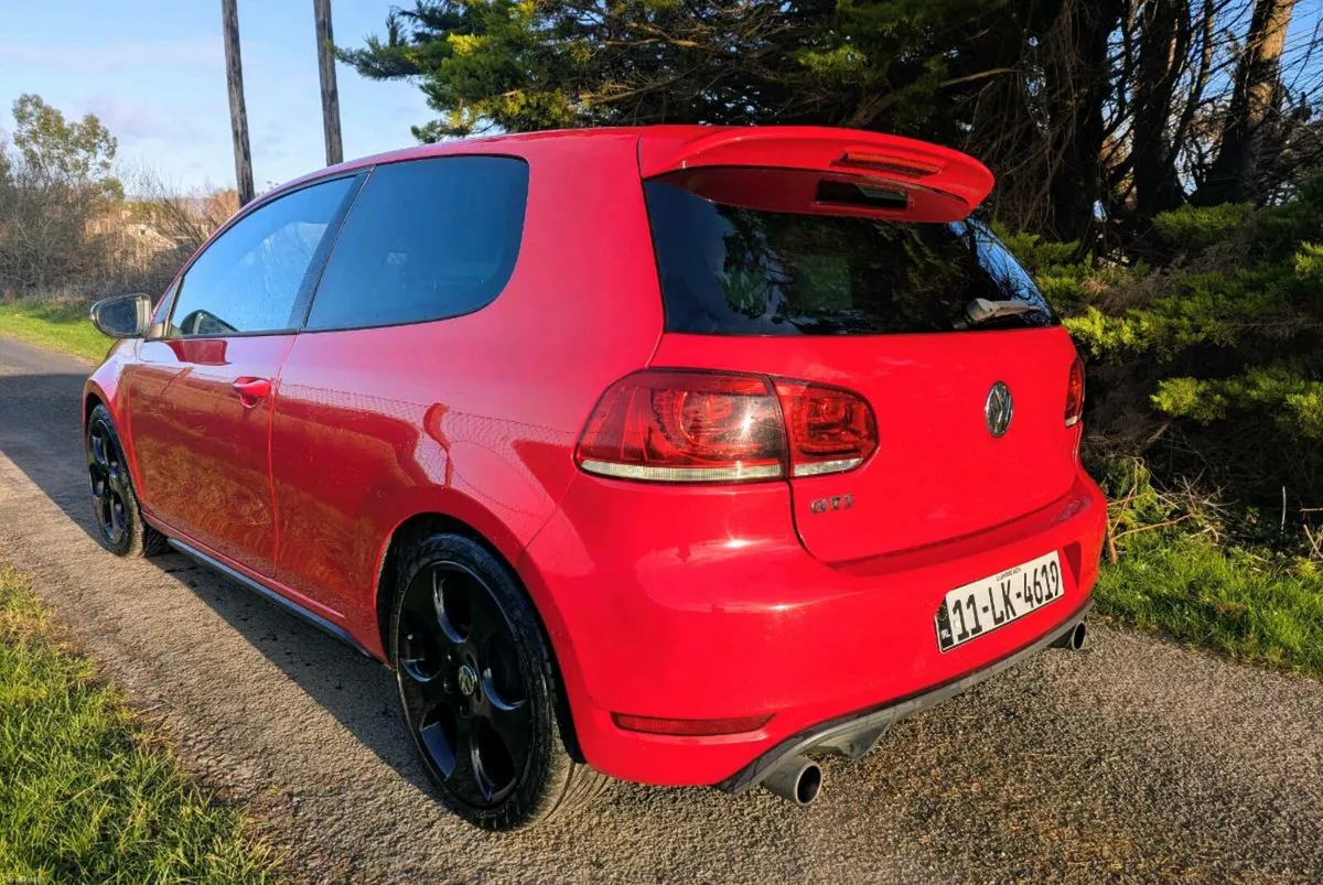 VW Golf GTI Manual - Image 3