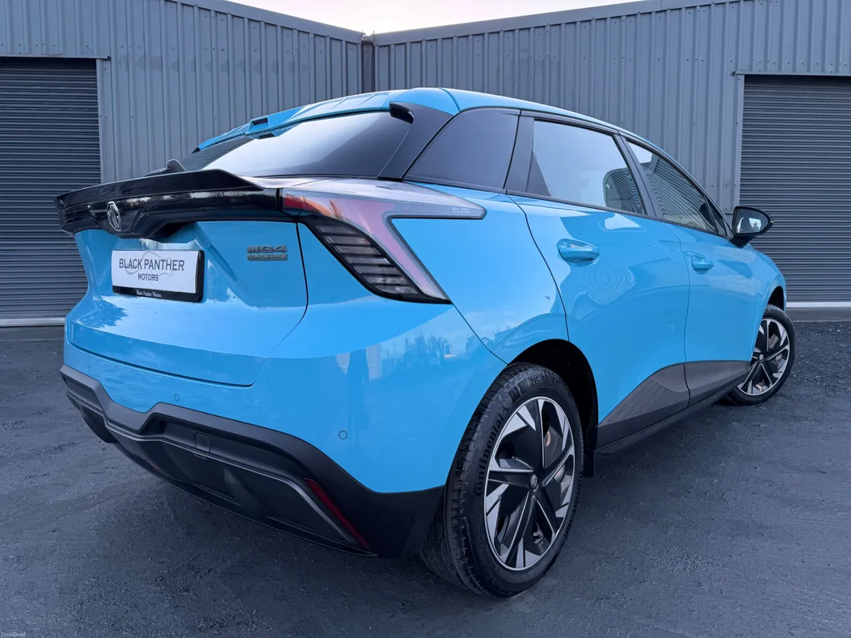 MG MG4 231’ Excite 64kWh Long Range AUTO/LOW KM - Image 4