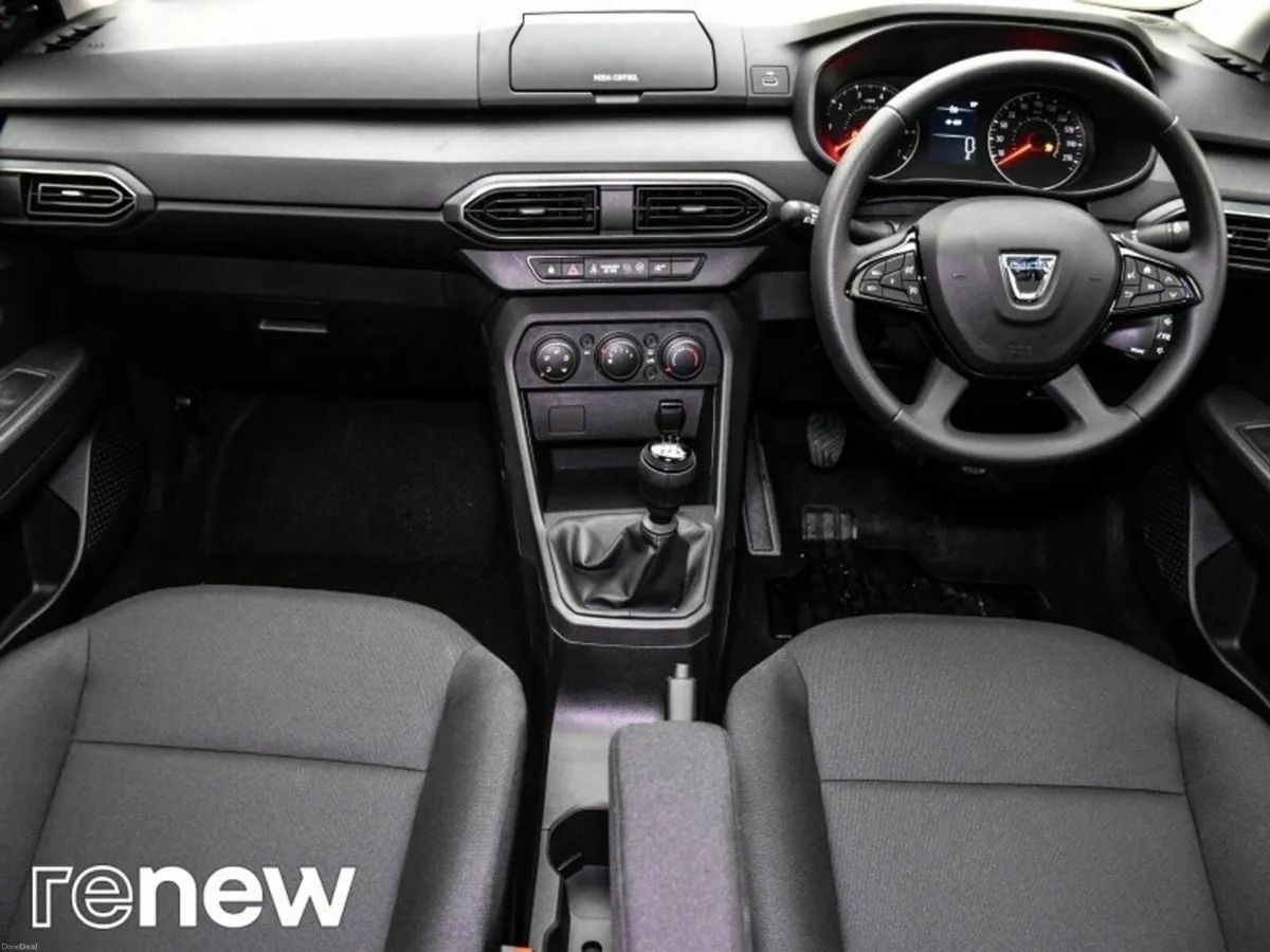 Dacia Sandero TCe 90 Essential - Image 2