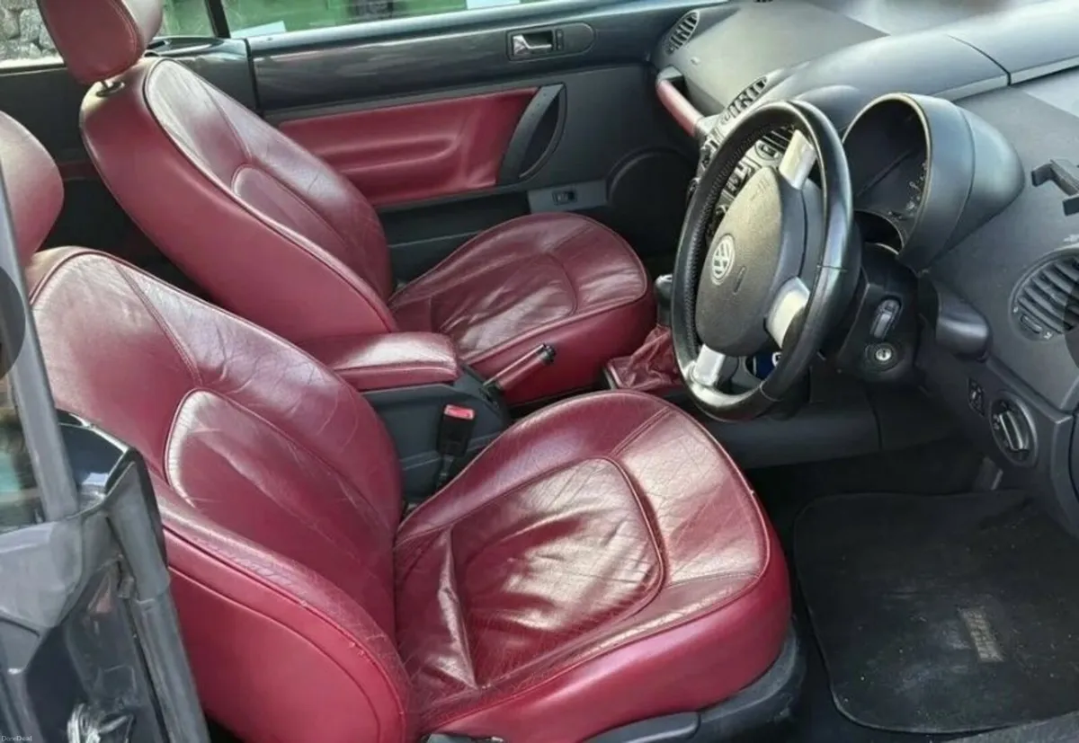 Volkswagen Beetle 2005,,NISSAN NOTE,,2008...4SALE. - Image 2