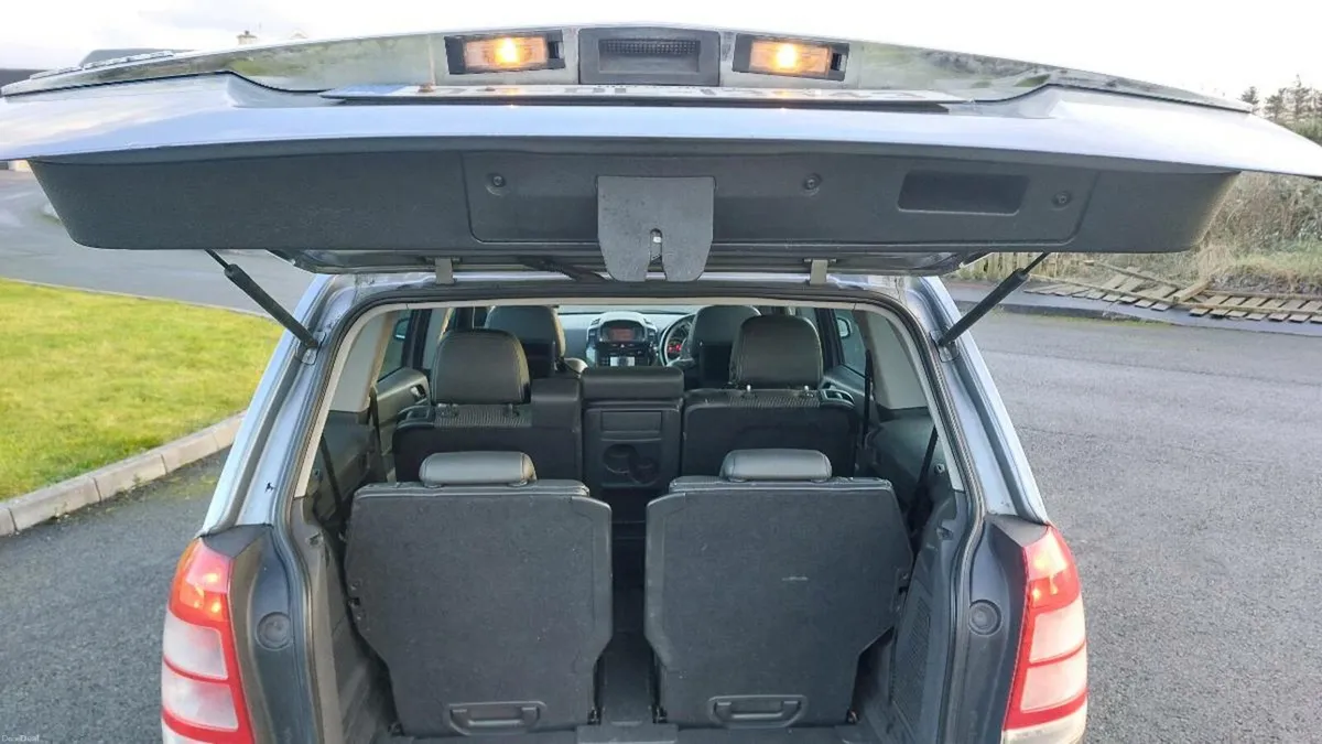 Opel zafira design 2009 1.9 cdti 150hp - Image 4