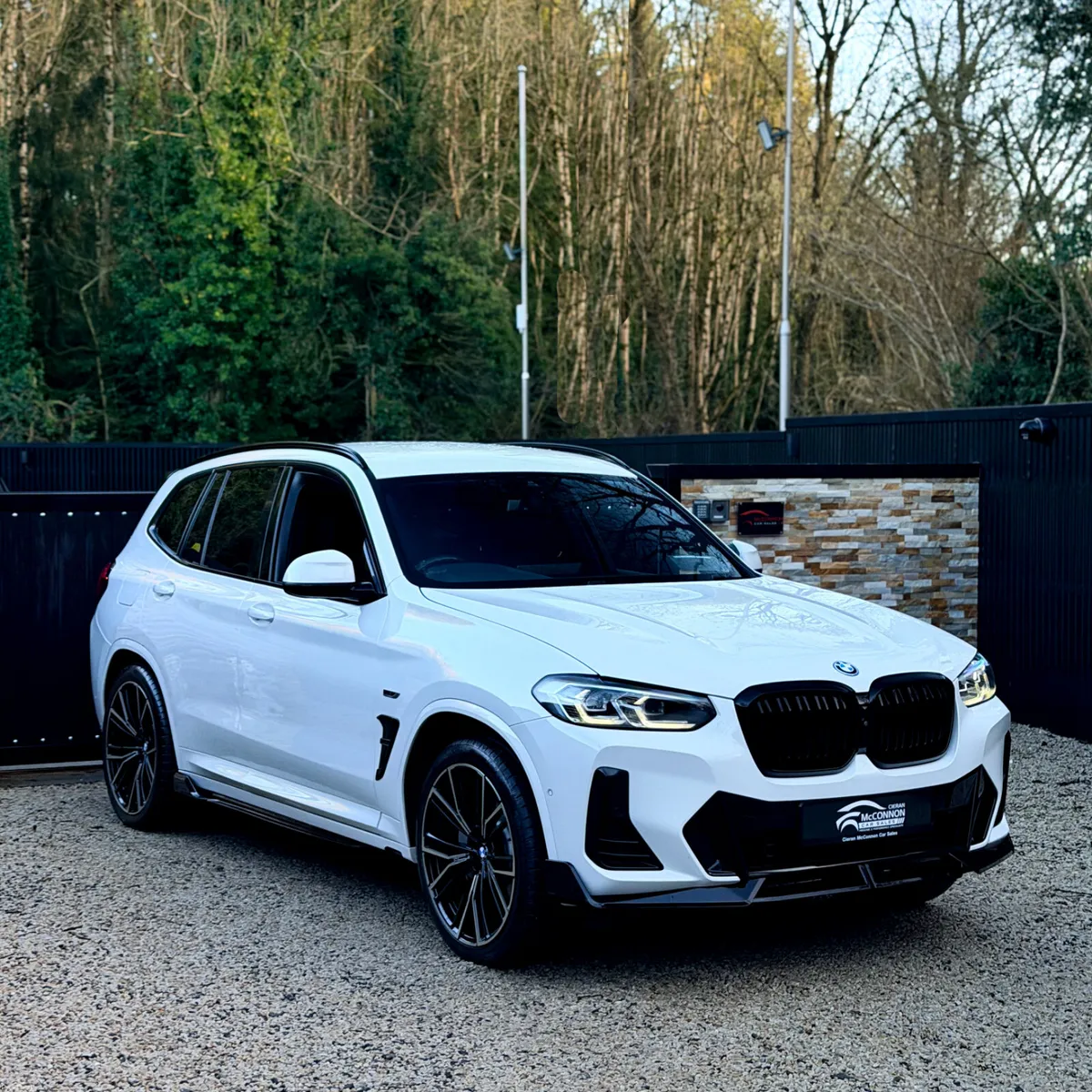 2021 (212)  BMW X3 30E MSPORT X-DRIVE 290BHP - Image 1