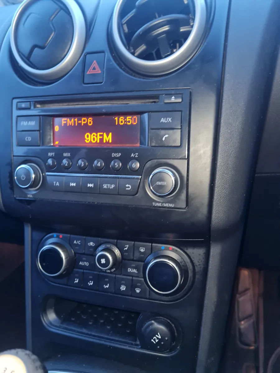 2011 Nissan Qashqai+2 Nct'd Tax 08/26 - Image 2