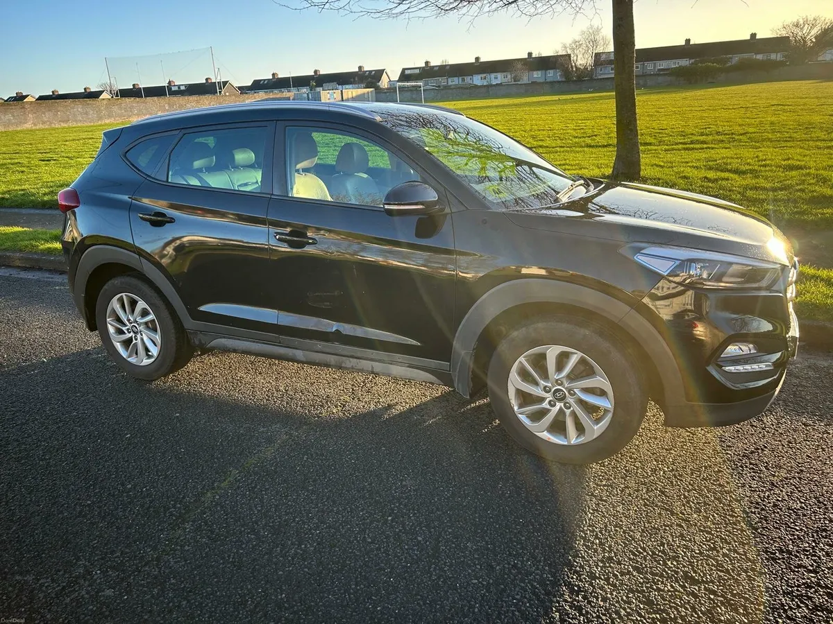 Hyundai tucson 2017 - Image 1