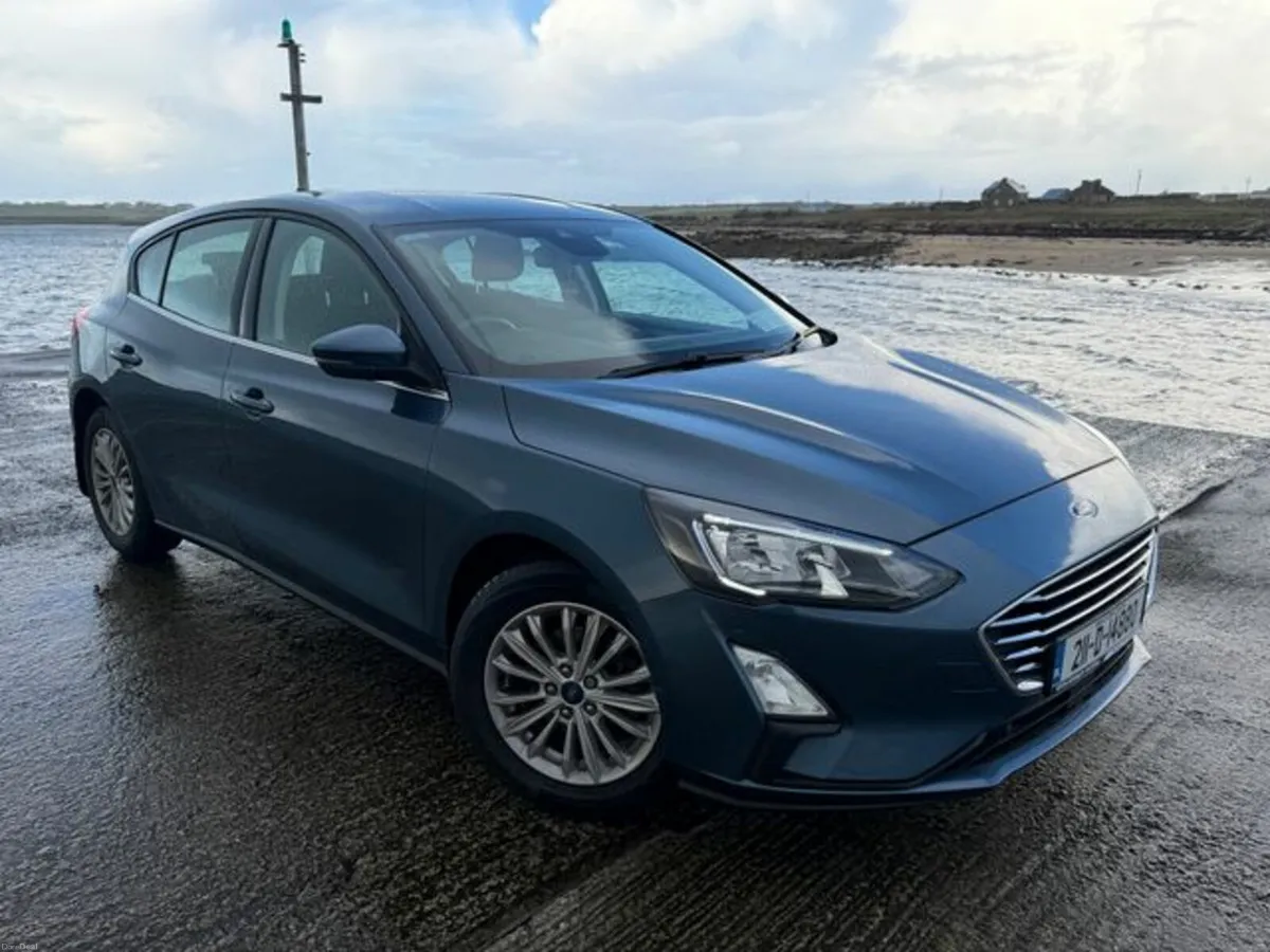 Ford Focus Titanium Edition 1.0T125 A8 4D - Image 1