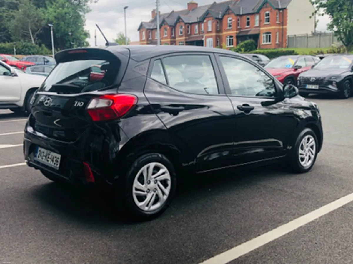 Hyundai i10 Classic 1.0 Petrol - Image 4