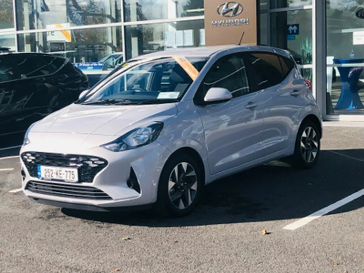 Hyundai i10 Deluxe Plus 1.0 Petrol *Demonstrator M - Image 3