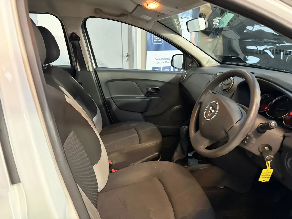 Dacia Sandero 2015. 1.0 AMBIANCE - Image 4