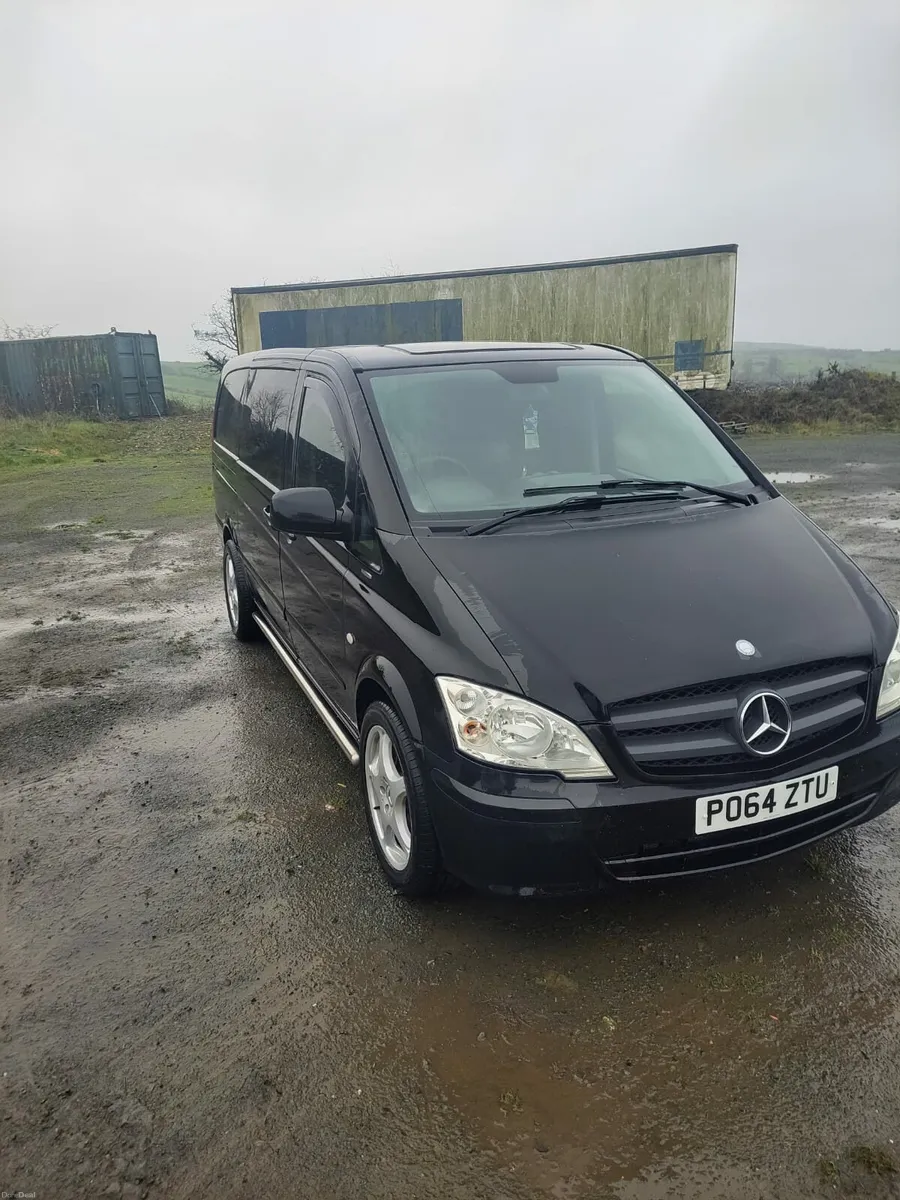 Mercedes Vito 9 seater mini bus - Image 1