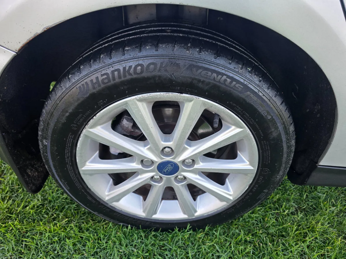 Ford Focus 1 litre ( NCT and TAX ) - Image 3