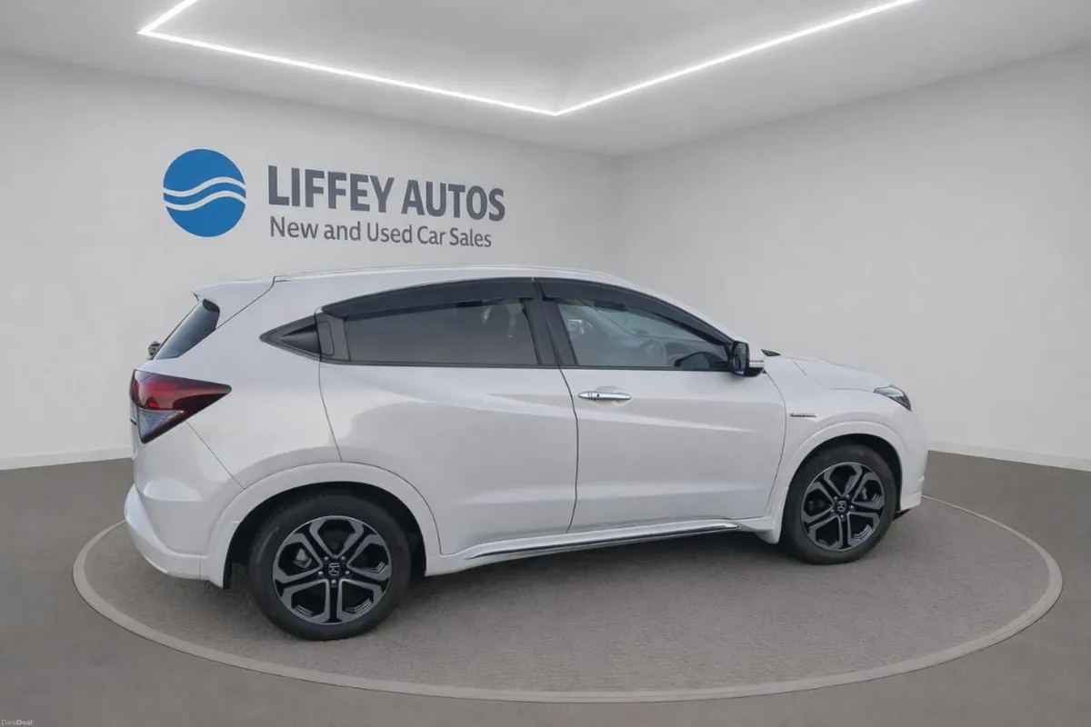 2016/9 HONDA VEZEL HYBRID Z SPEC LOW MILLAGE - Image 4