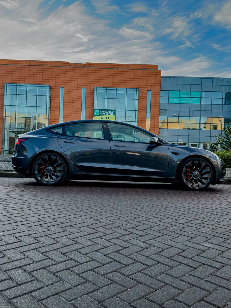 Tesla model 3 performance - Immaculate - One Owner - Image 4