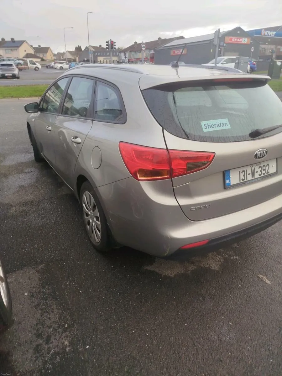 Kia Ceed estate - Image 2