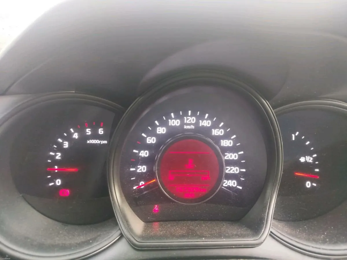 Kia Ceed estate - Image 4