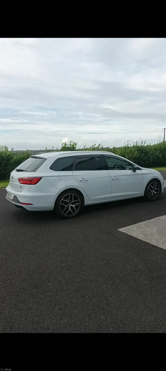 SEAT Leon 2020 Sportstourer DSG FR - Image 4