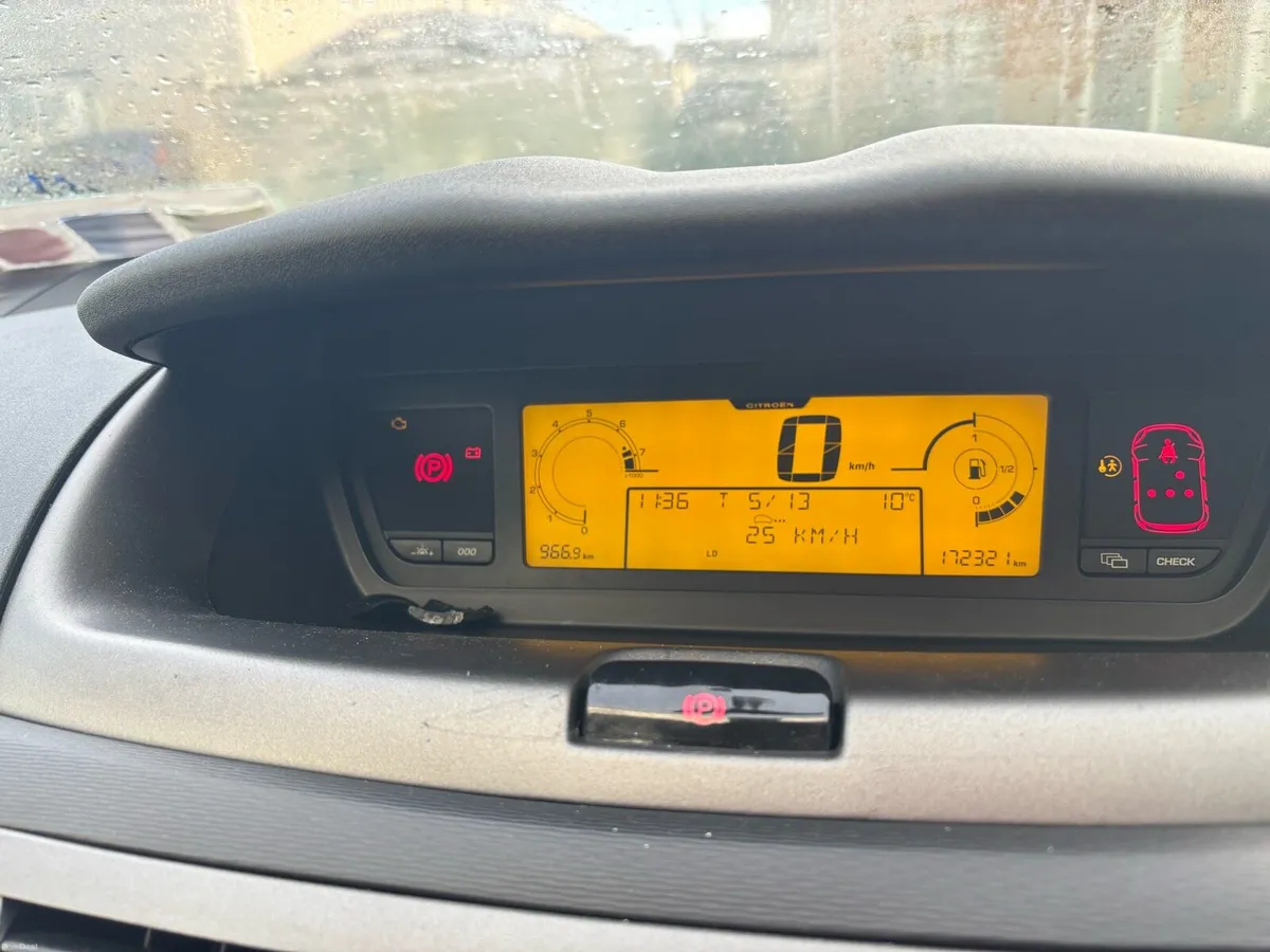 Citroen C4 Picasso 2008 - Image 4