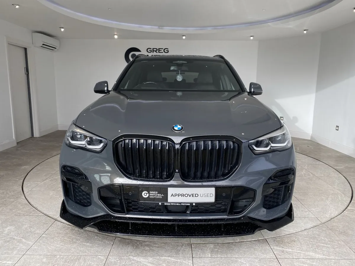 BMW X5 2022 - Image 2