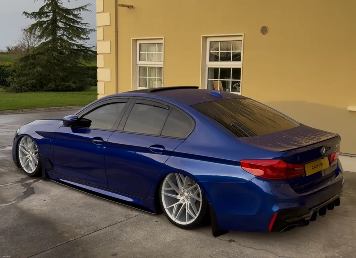 2019 BMW 530e 🔵BAGGED🔵 - Image 3