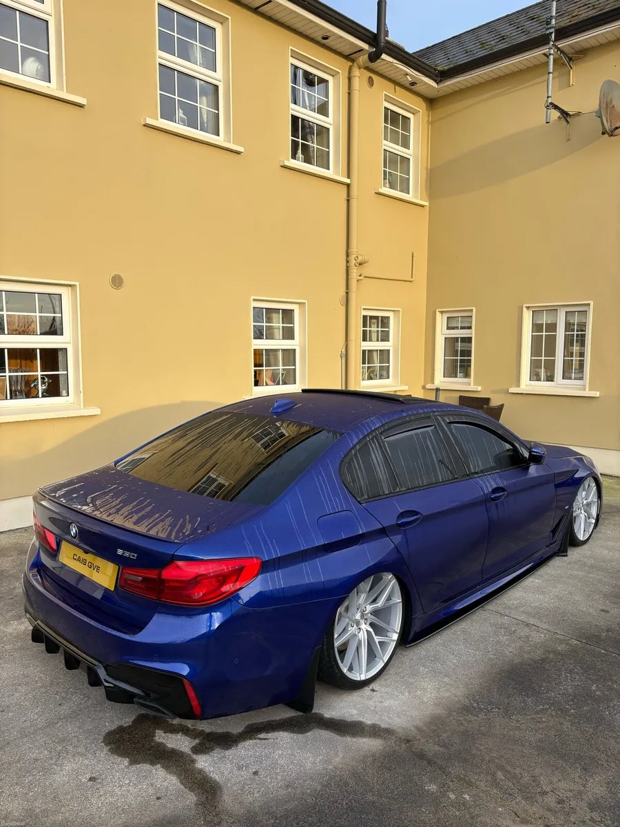 2019 BMW 530e 🔵BAGGED🔵 - Image 4