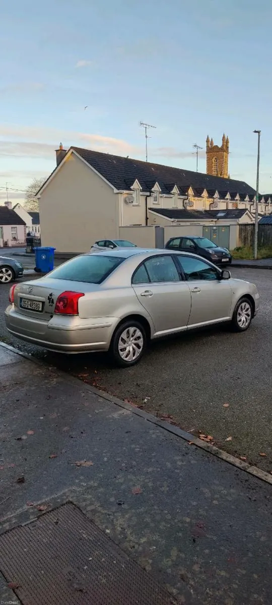 Toyota Avensis 2005 - Image 1