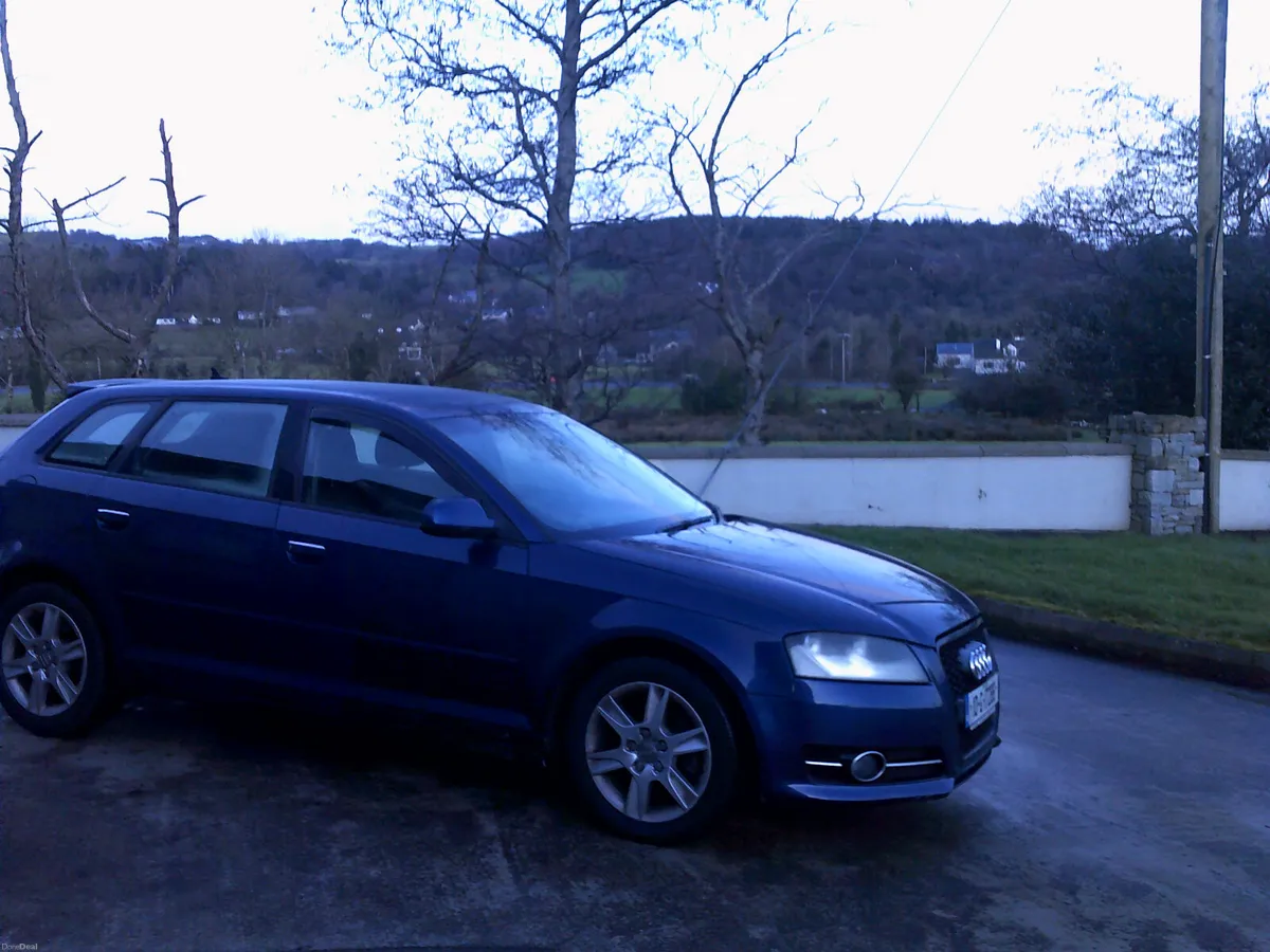 Audi A3 2010--automatic - Image 4