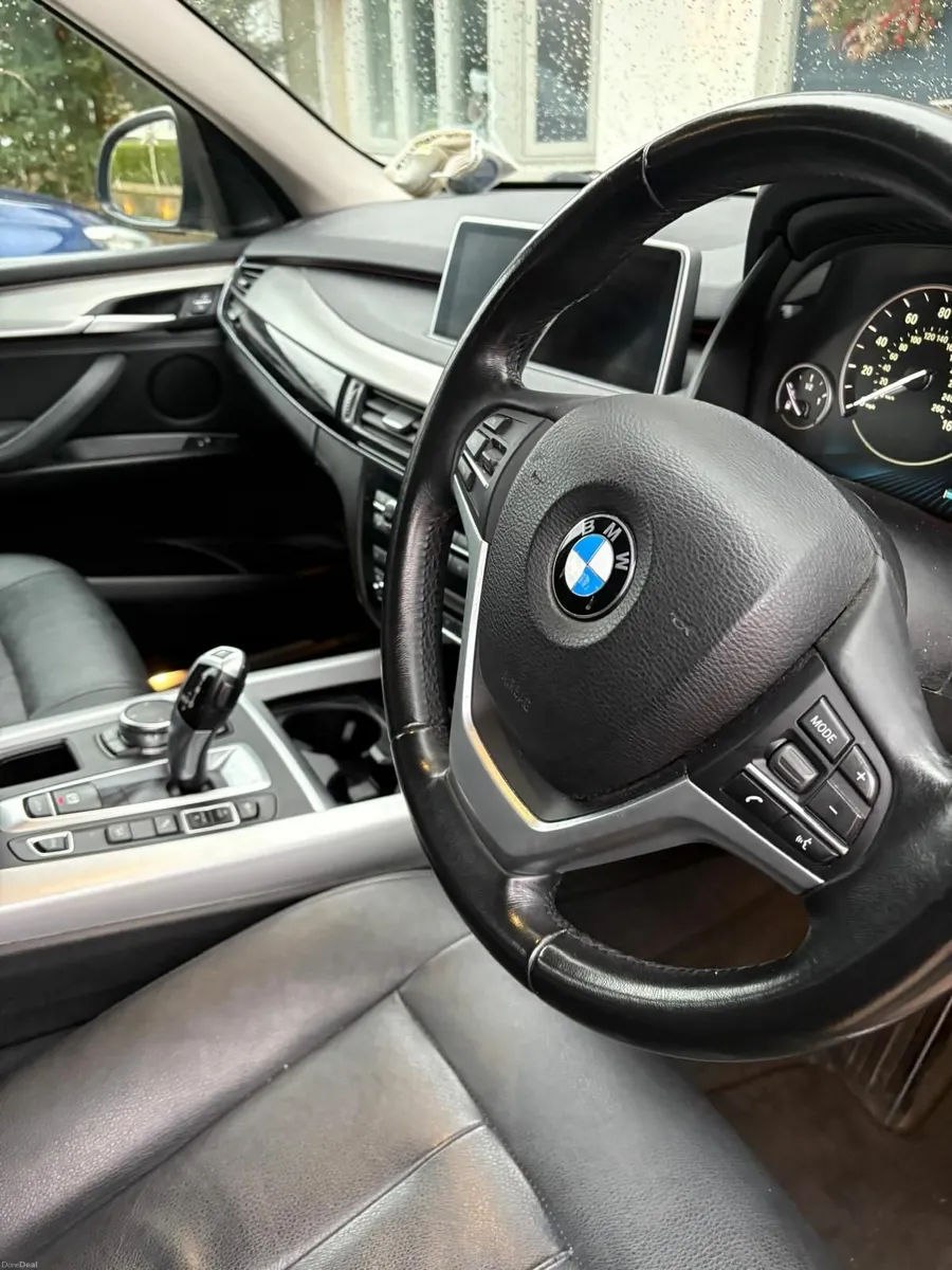 BMW X5 2016 - Image 2