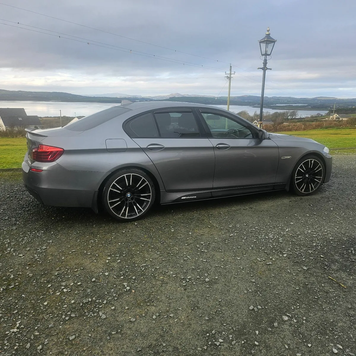 BMW 5-Series 2011 - Image 3