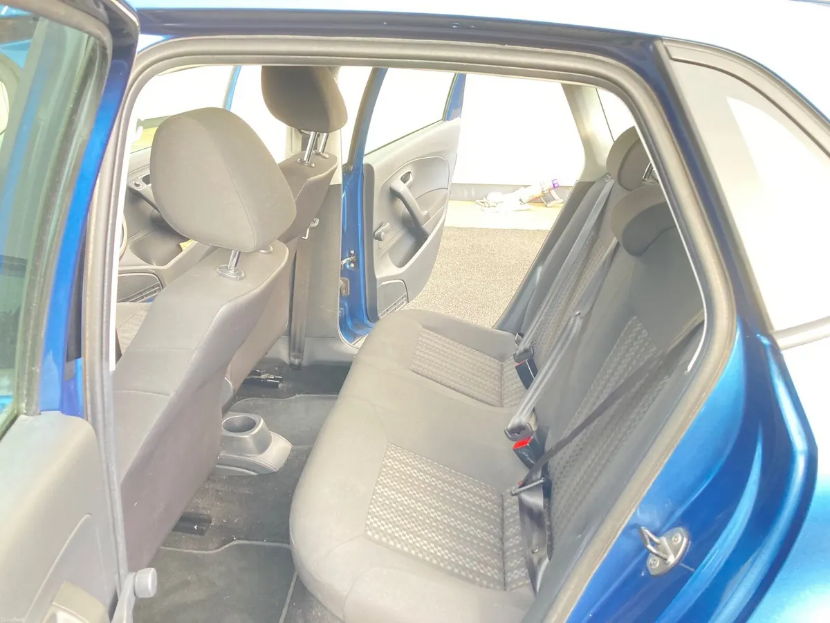 Volkswagen Polo 2016 - Image 2