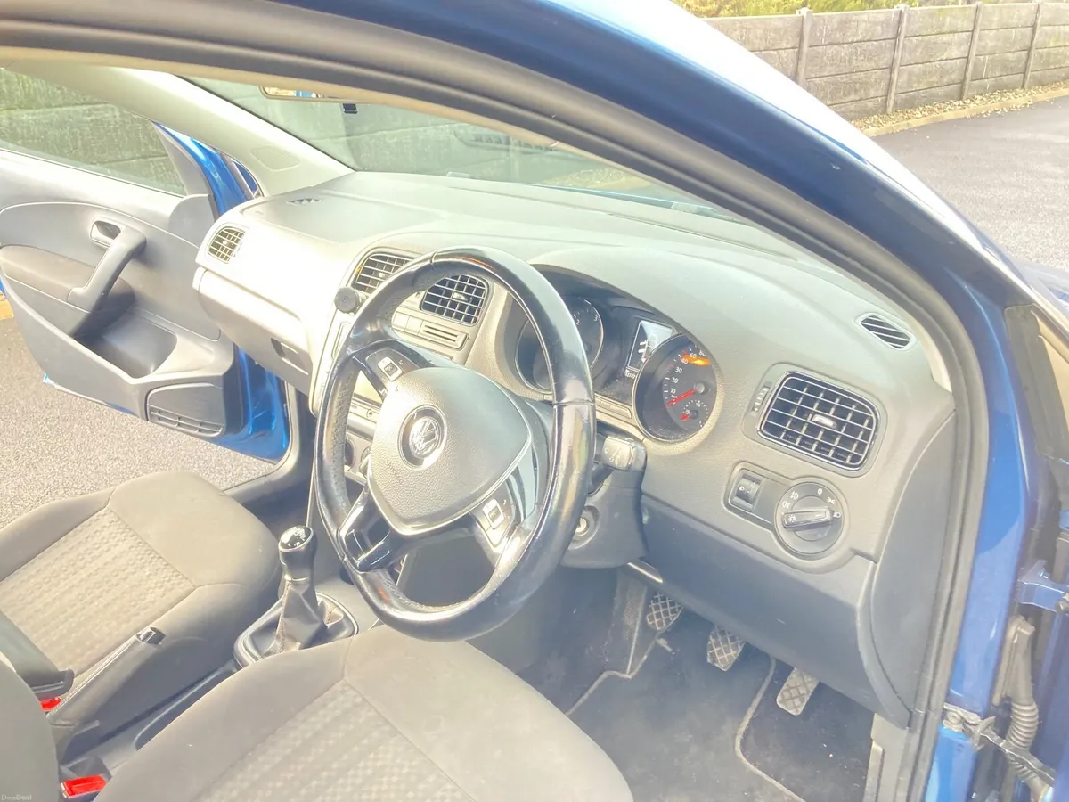 Volkswagen Polo 2016 - Image 3