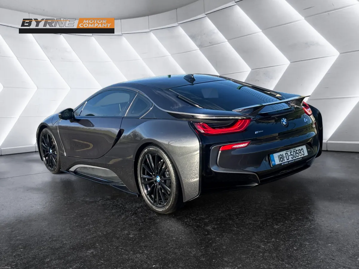 BMW i8 COUPE 2018 - Image 3