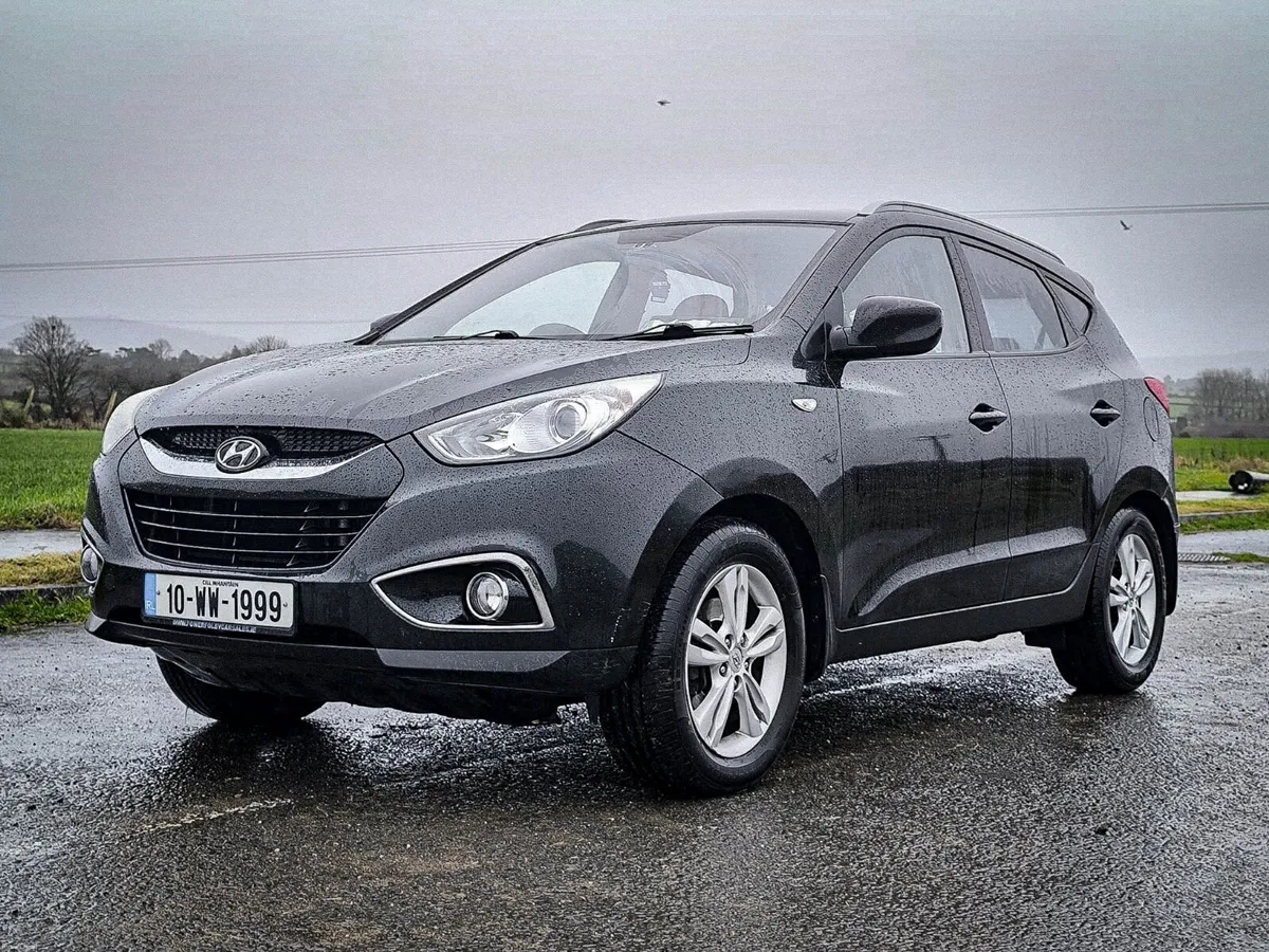 2010 Hyundai IX35 2.0 LTR Crossover - Image 2