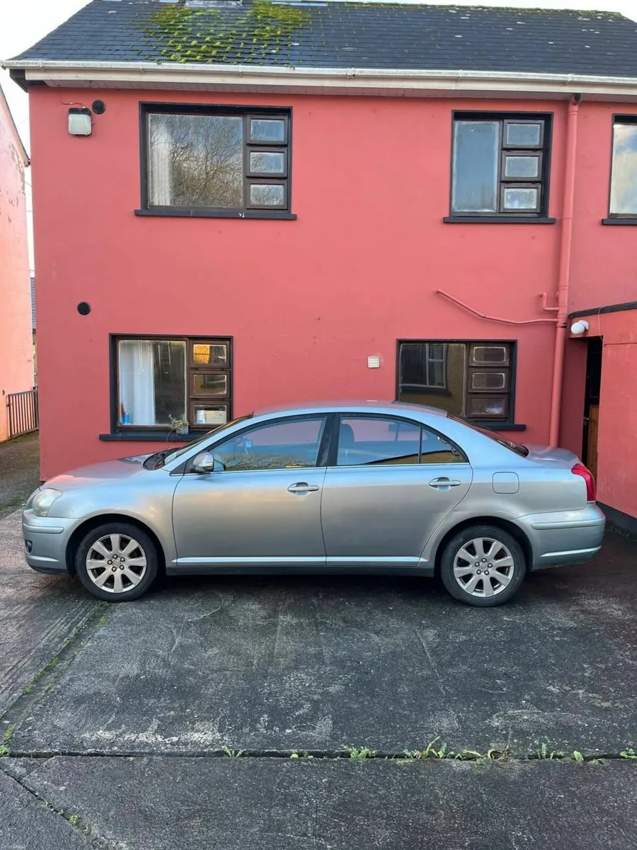 Toyota Avensis 2009 - Image 3