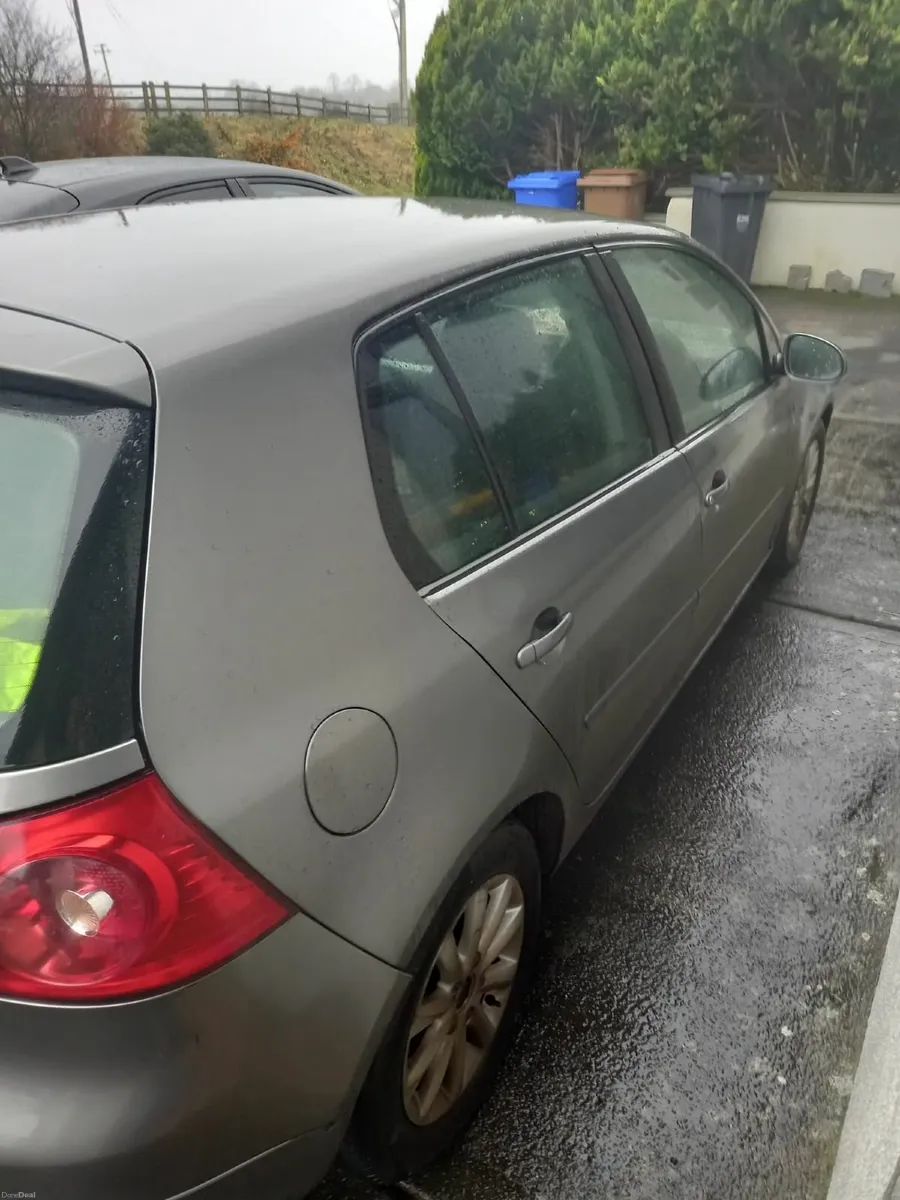 Volkswagen Golf 2008 - Image 2