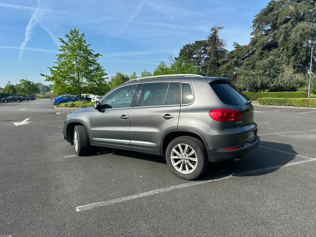 VW Tiguan Self parking New nct AppleCarplay €7.999 - Image 2