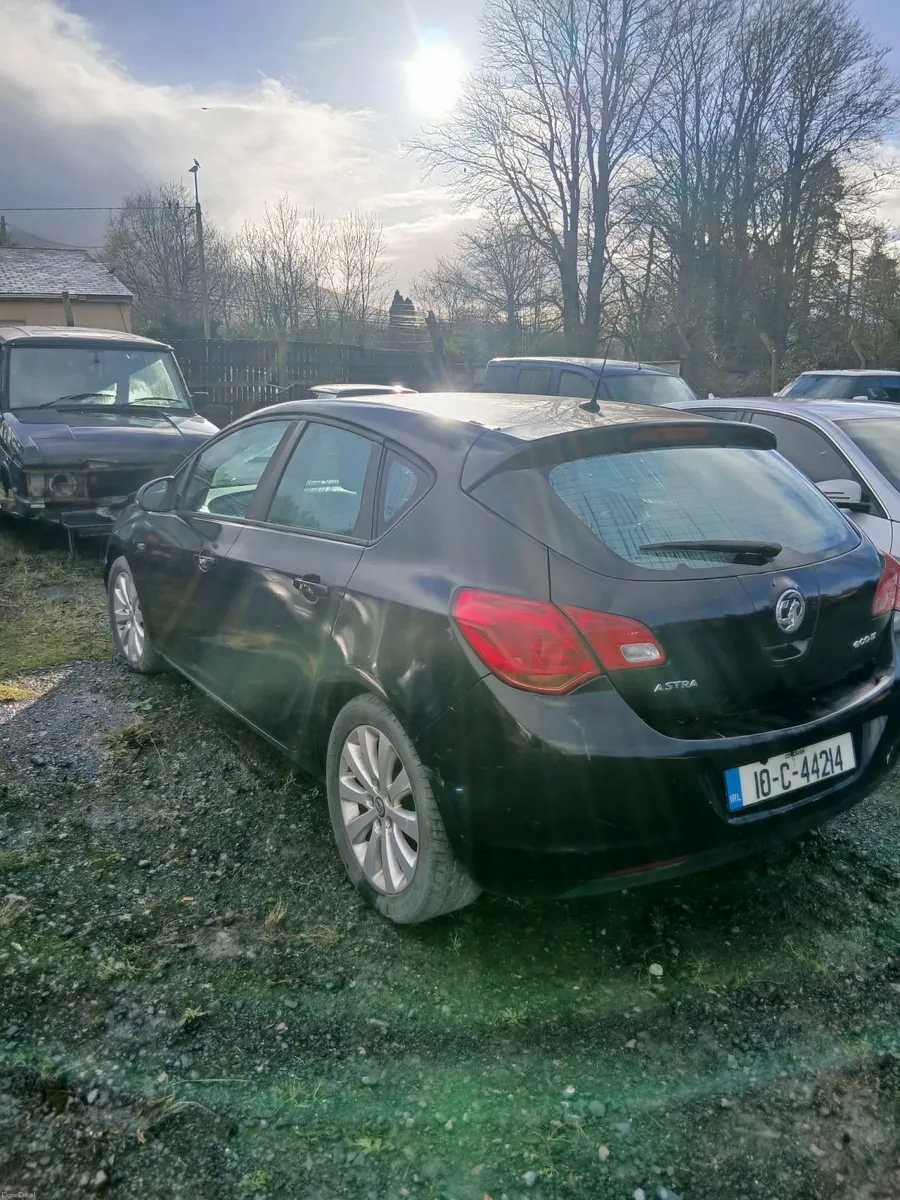 Vauxhall Astra 2010 - Image 1