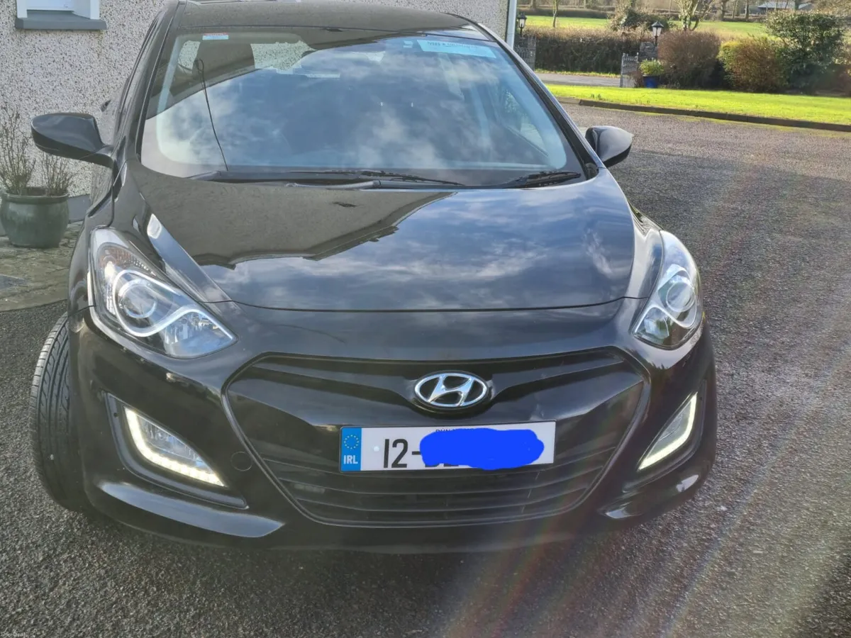 12 hyundai i30 with NCT - Image 3
