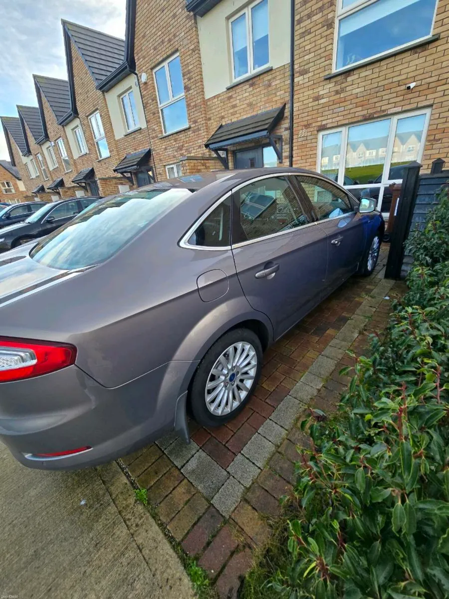 Ford Mondeo 2011 2.0 Automatic - Image 4