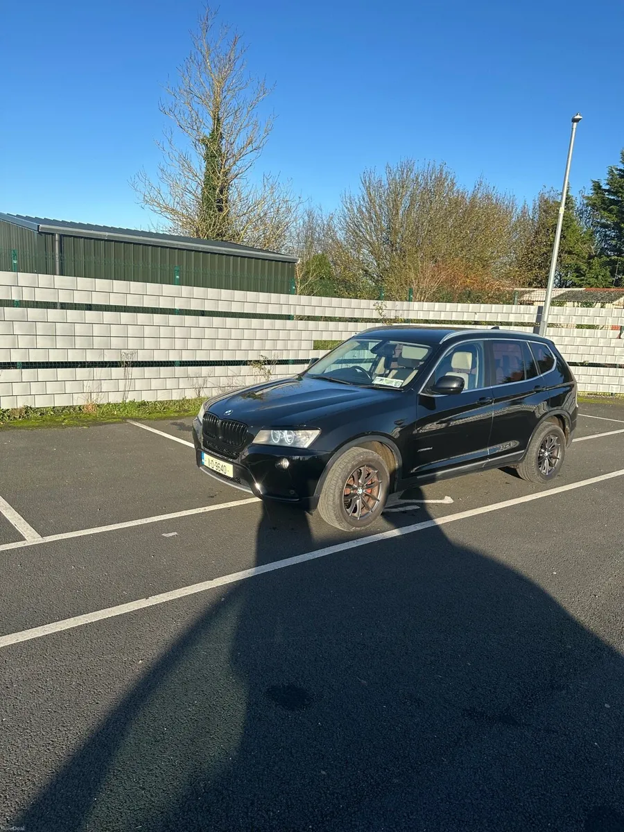 2011 BMW x3 xdrive - Image 3