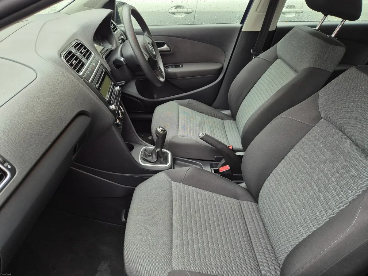 Volkswagen Polo 2011 - Image 4