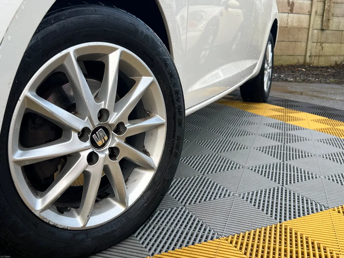 SEAT Ibiza 1.2 Petrol Manual - Image 3