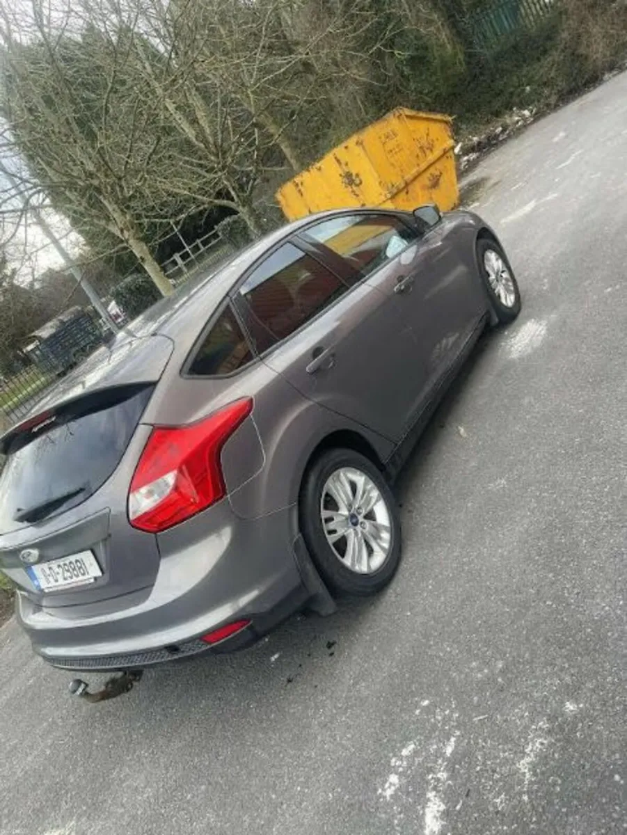 Ford Focus 2011 - Image 4