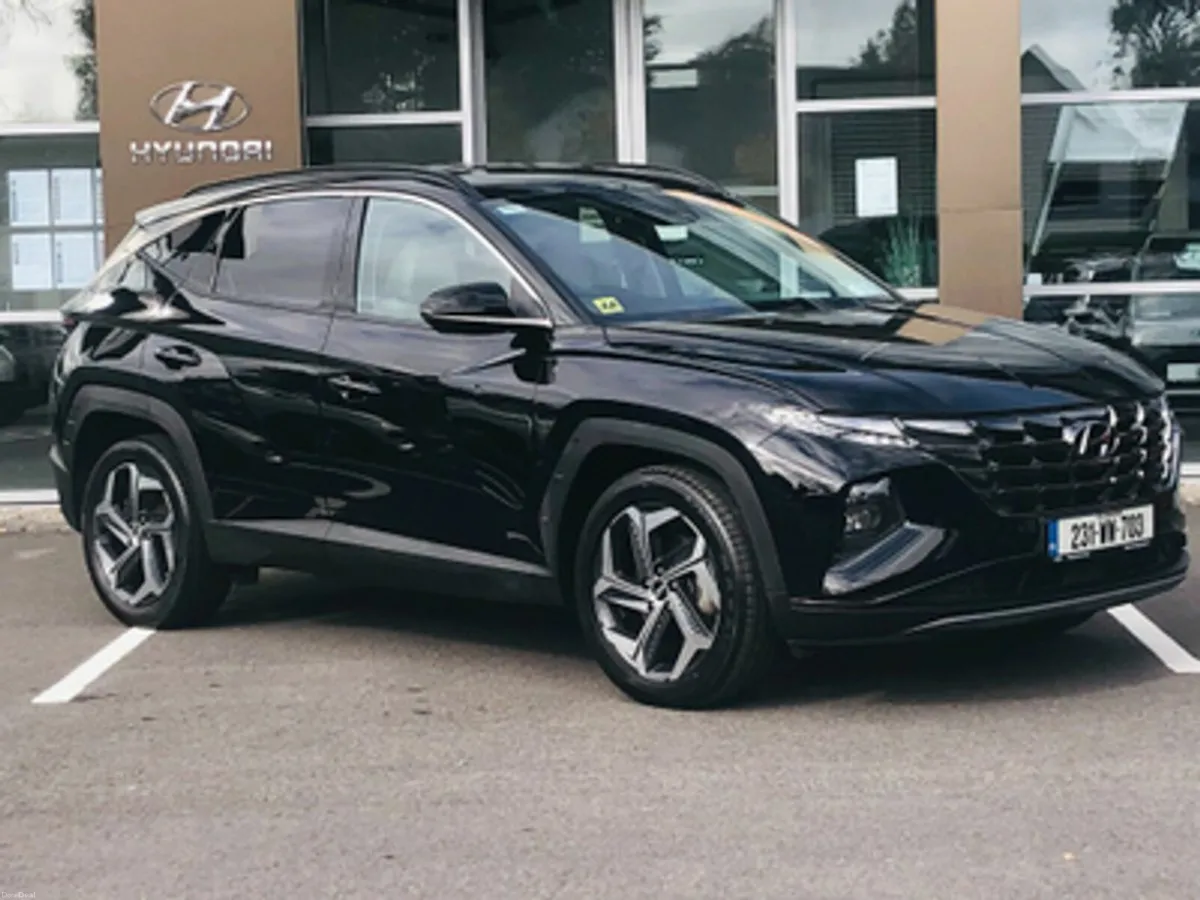 Hyundai Tucson Executive Plus 1.6 Hybrid Automatic - Image 1