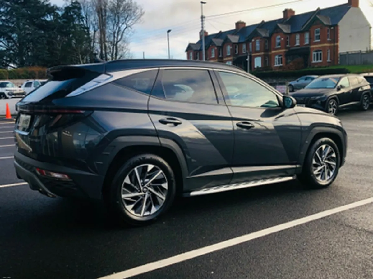 Hyundai Tucson Executive Plus 1.6 Diesel - Image 5
