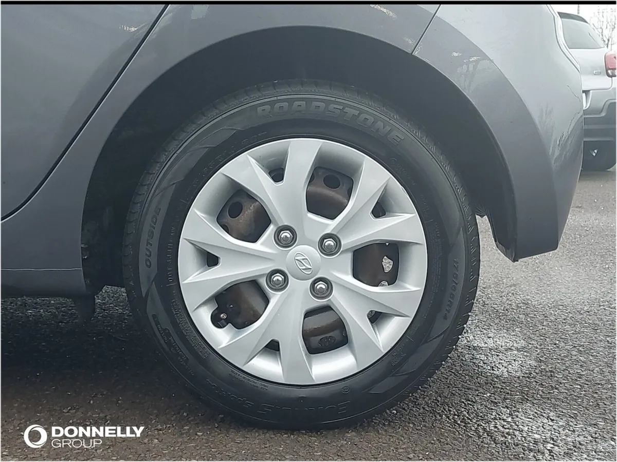 Hyundai i10 Hatchback SE - Image 4