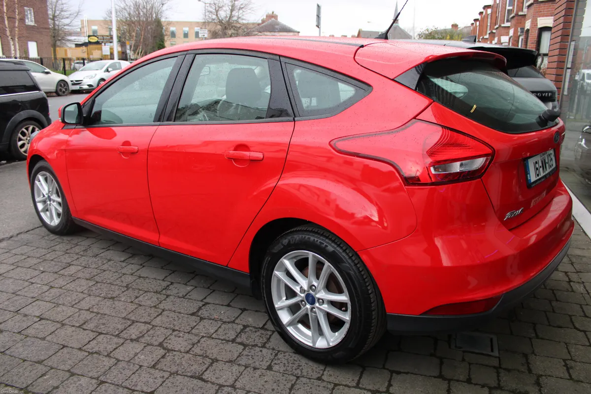 Ford Focus 1.5 TDCI STYLE 2016 - Image 4