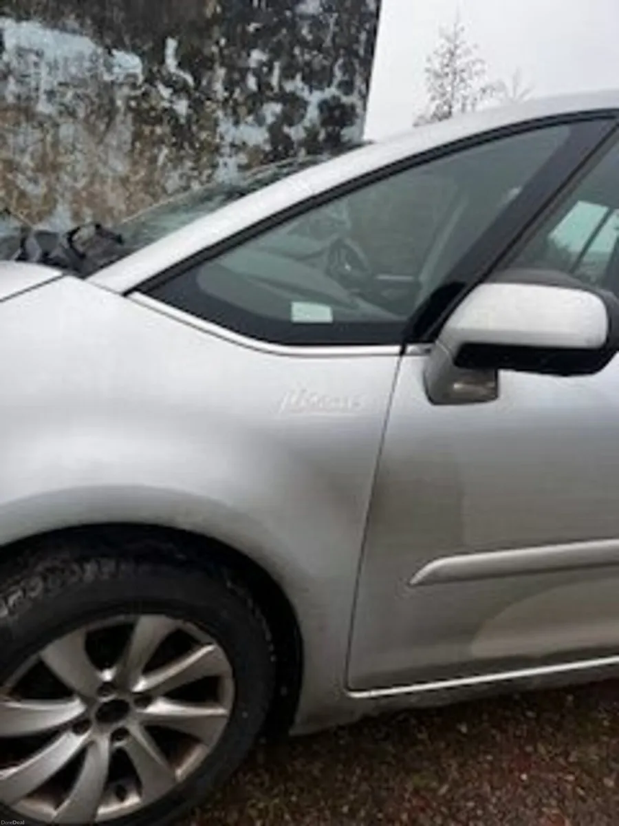 Citroen C4 Picasso 2012 - Image 2